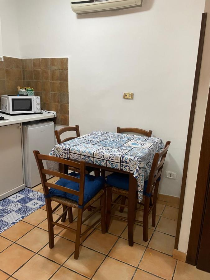 Le Suite Di Ginevra Nápoles Exterior foto